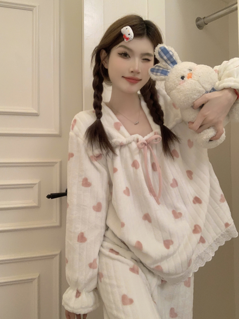 實拍~秋冬新款甜美珊瑚絨加厚保暖家居服蕾絲愛心睡衣兩件套