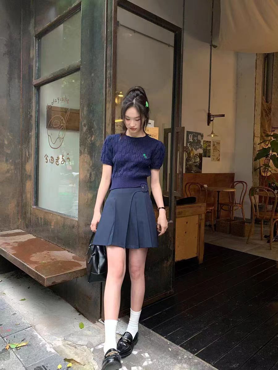 你好卡農 復古麻花針織刺繡短上衣女新款顯瘦短款短袖針織衫