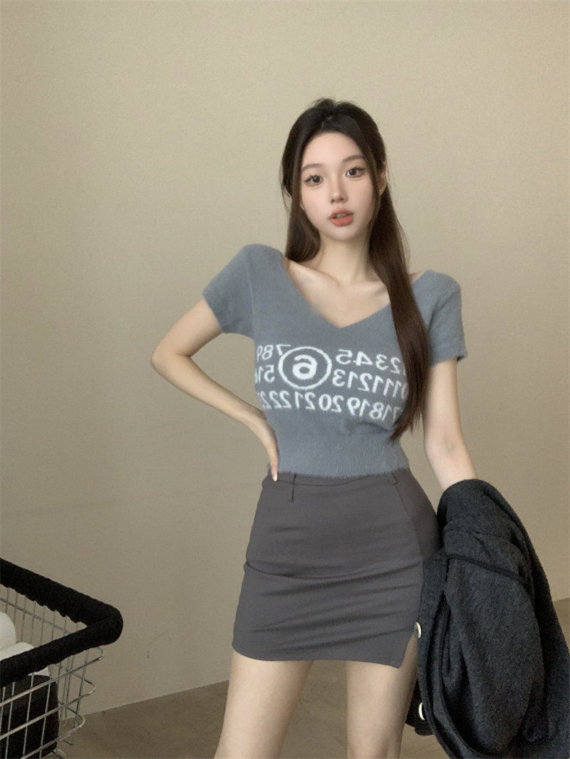 實拍 性感辣妹小眾高腰v領毛衣女修身短袖內搭針織衫