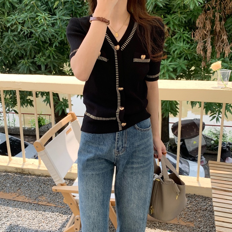 年夏季短袖法式小香風設計小眾獨特别致短款正肩t恤上衣女裝