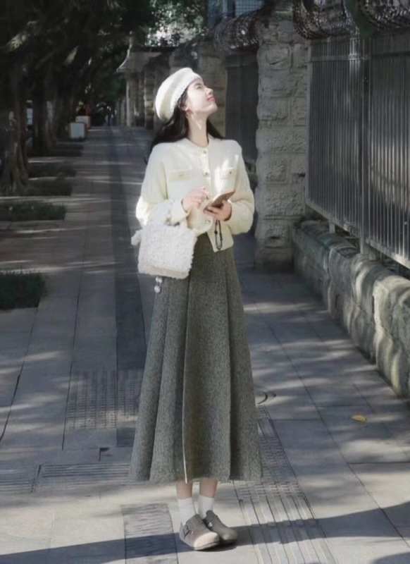 韓系時尚穿搭女冬新款設計感修身顯瘦針織上衣毛呢高腰半身裙