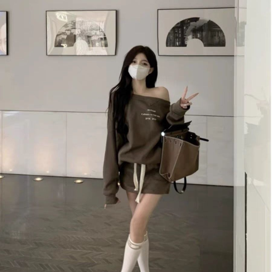 一字領字母印花衛衣女秋季新款高腰簡約休閒百搭抽繩半身裙兩件套