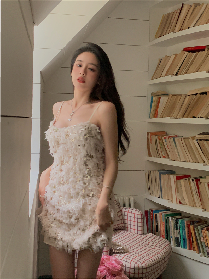 實拍~重工亮片高級感小眾顯瘦純欲性感宴會禮服吊帶連衣裙