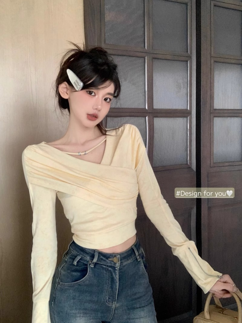 隨心裁 辣妹交叉v領長袖T恤女秋冬氣質修身短款打底