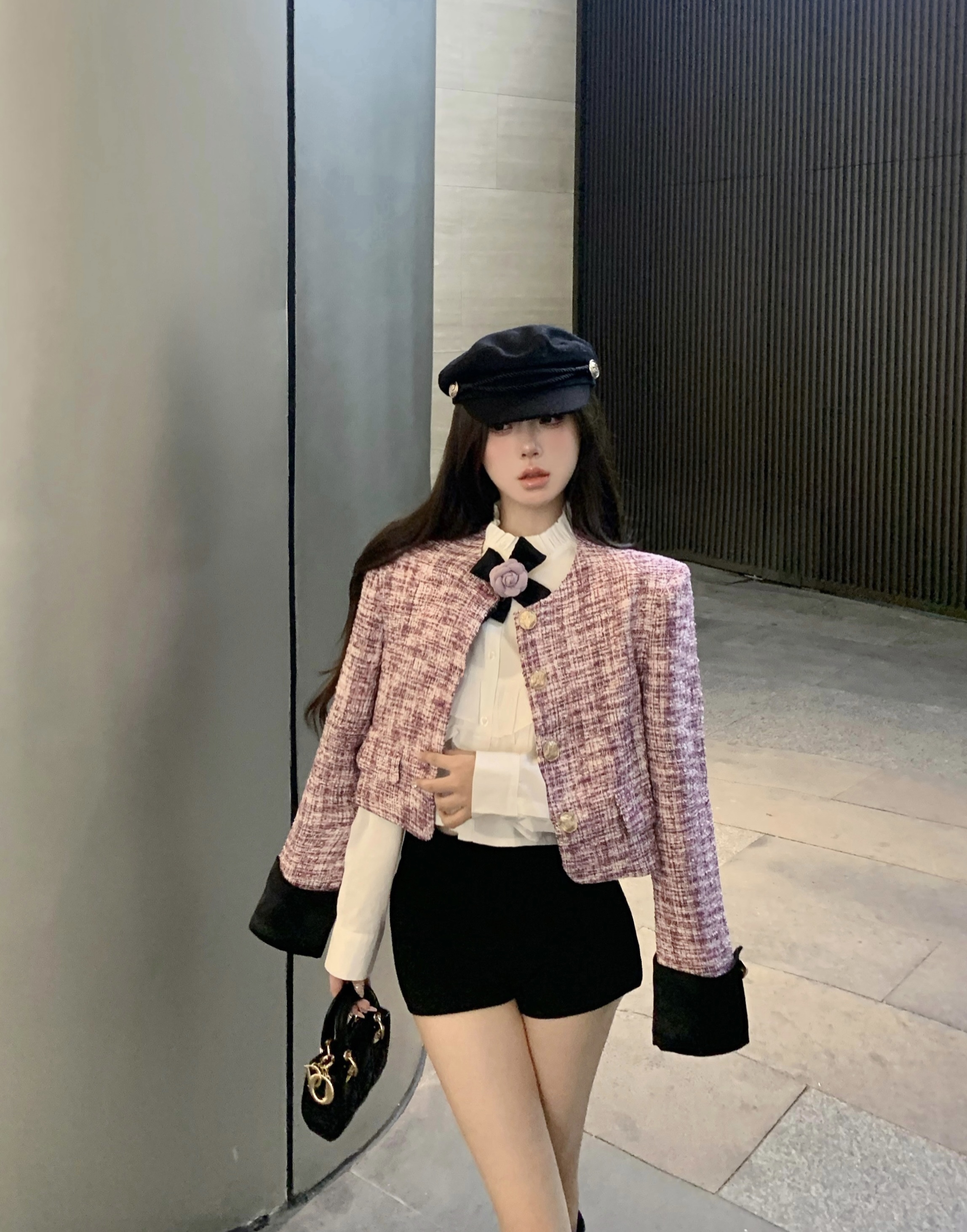名媛小香風粗花呢編制金扣短款圓領套裝顯瘦