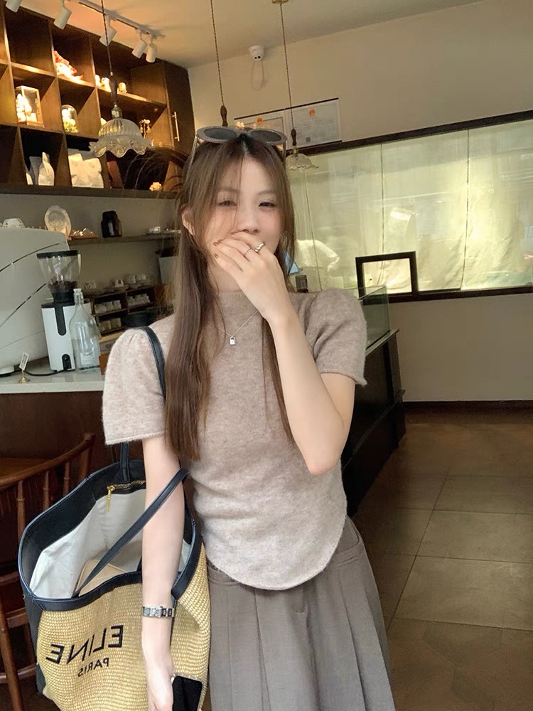 烏77質感3色半高領針織T恤女泡泡袖小個子百搭打底衫短款上衣早秋