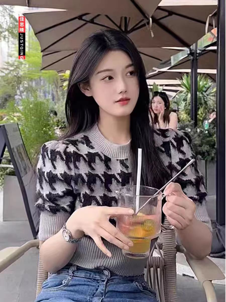 美式復古短袖灰色正肩t恤女夏高級設計感小眾小個子針織冰絲上衣