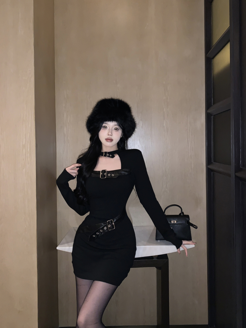 實拍機能風辣妹黑色連衣裙女秋冬高級感小個子掐腰修身包臀裙