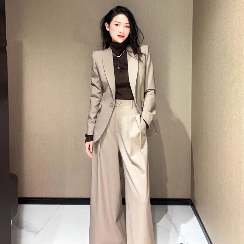 Spring and autumn wear, smart temperament, women's clothing, fashionable, fashionable, royal lady, small fragrant style professional suit, wide-leg pants suit