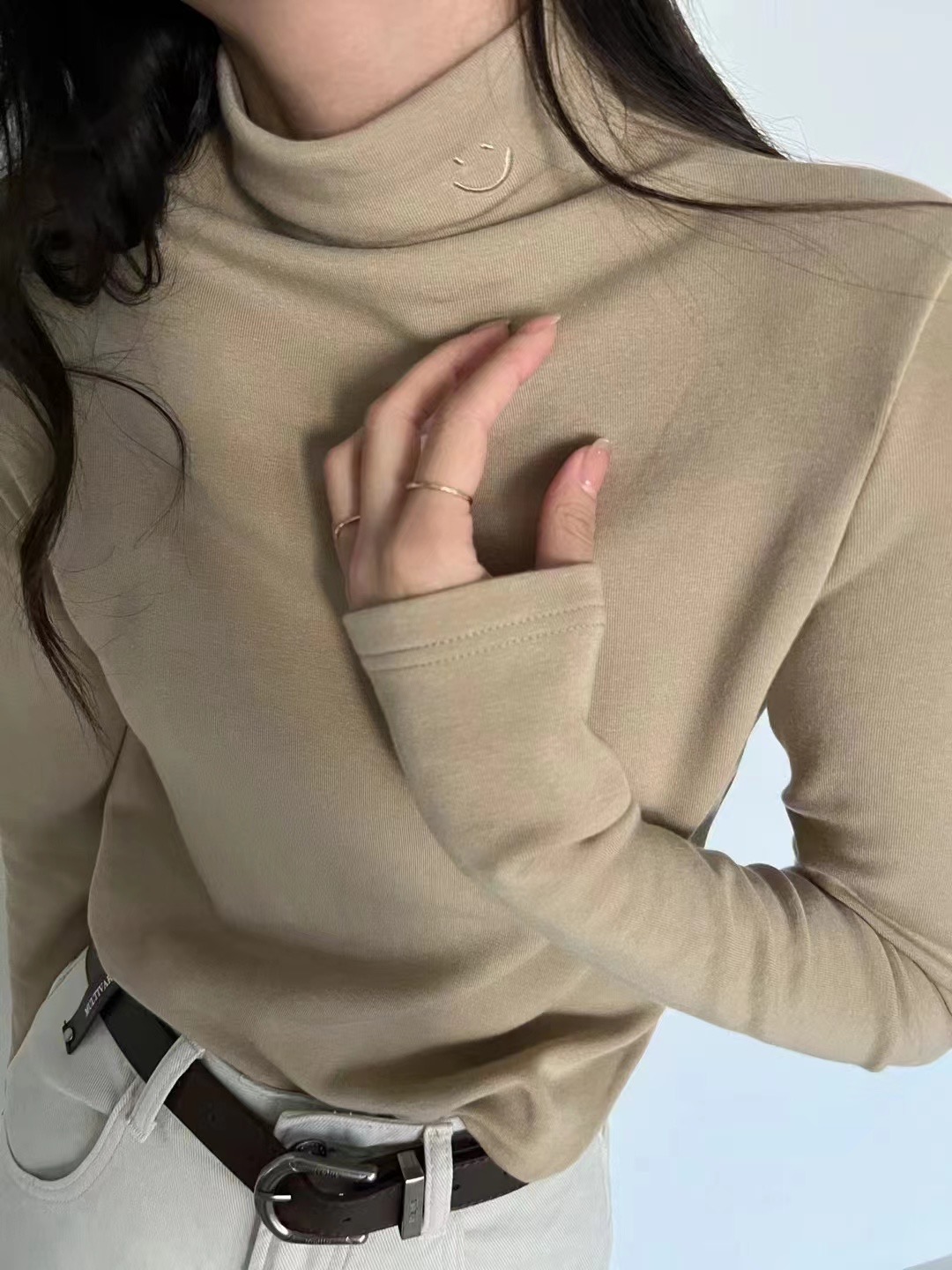 European half turtleneck soft waxy smiley face embroidered brushed cashmere bottoming shirt for women autumn and winter Korean style long-sleeved T-shirt trendy