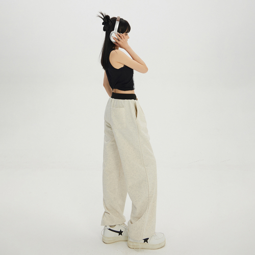 Real shot of American retro high-waisted loose wide-leg pants with drawstring ankles, sports pants, casual pants for women & longer trousers