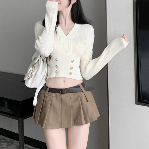 Knitted sweater for women with French style beading design V-neck long-sleeved autumn and winter new sexy short top