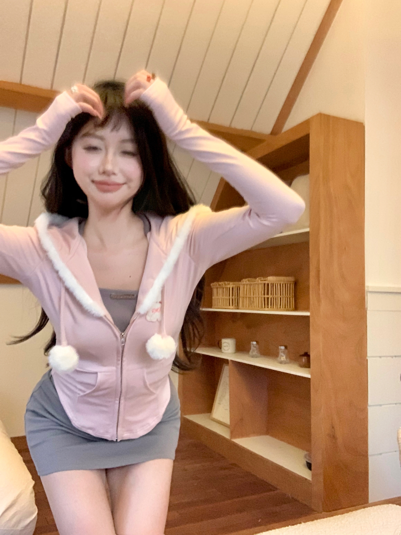 Real shot Girls Yoga Studio Autumn pink top plush edge hooded cardigan fur ball short coat suit for women