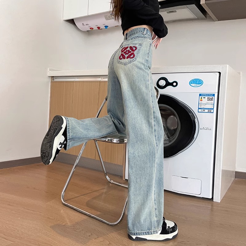 刺繡牛仔褲女春夏季2024年新款顯瘦淺色寬鬆設計感直筒闊腿褲子女