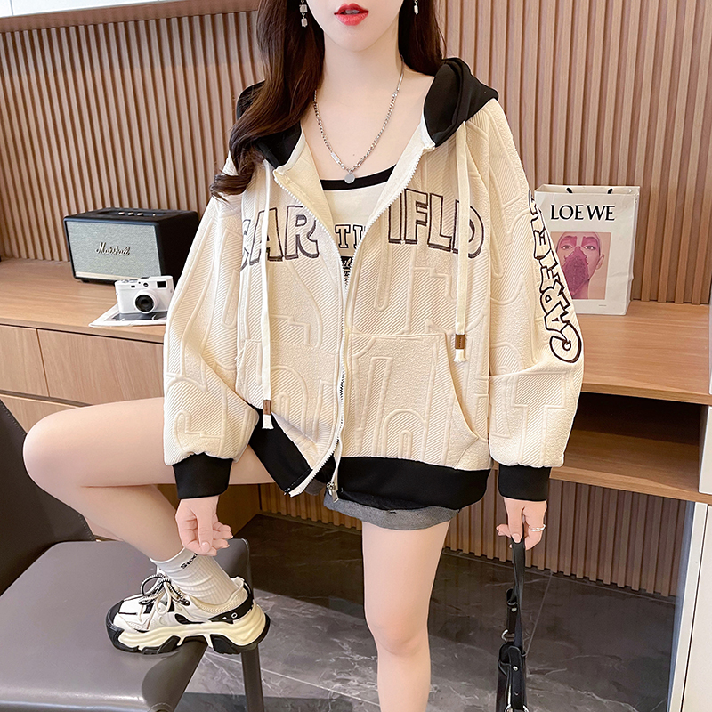 First real shot of imitation cotton jacquard spring and autumn contrasting color short hooded jacket women's sweatshirt loose petite top