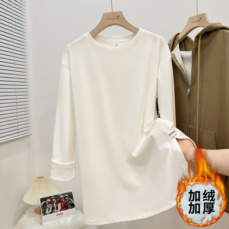 Real shot of German velvet thickened bottoming shirt for women in autumn and winter, loose design with label slit and long-sleeved top inside