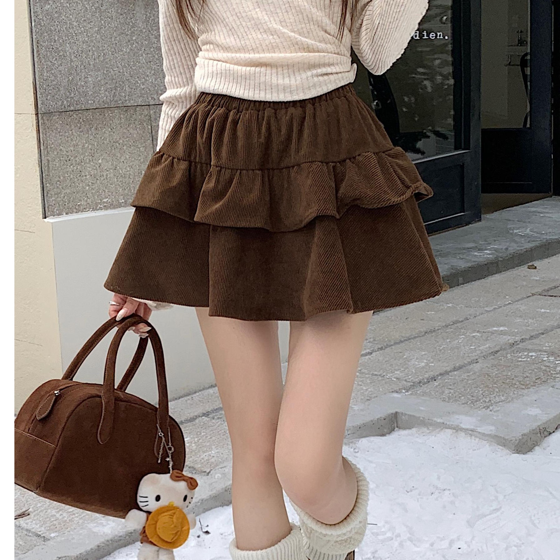 High-waisted puffy skirt, slimming short skirt, 2024 spring corduroy short skirt, girls slimming, versatile skirt, fashionable style