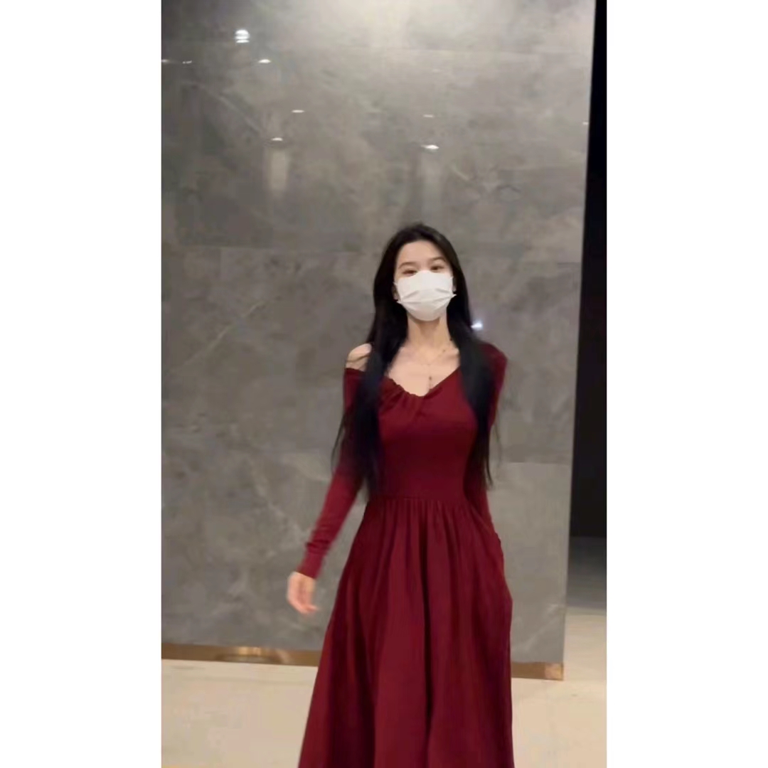 秋冬年新款女裝連衣裙子收腰氣質名媛秋冬女神范長裙女 1711