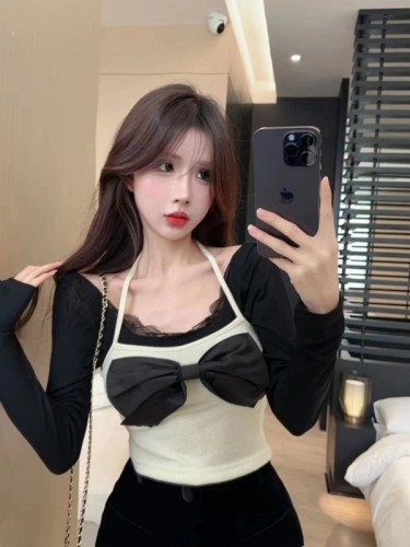 Real shot~Korean version of fashion pure desire Dongdaemun big bow halter fake two-piece long-sleeved hot girl Hong Kong top T-shirt for women