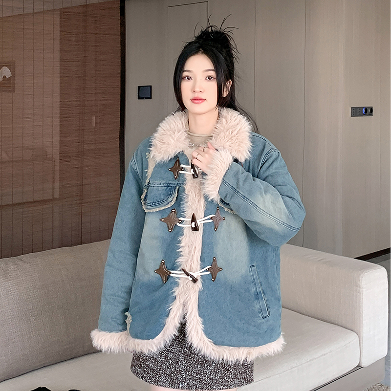 Real shot ~ Retro distressed ripped raw edge denim quilted jacket autumn and winter new niche plus fleece cotton jacket for women