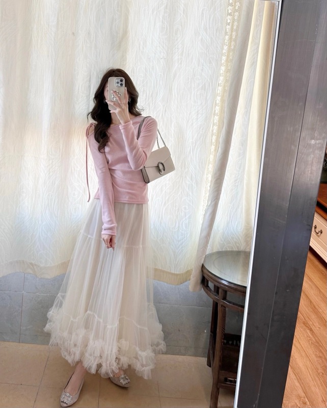 2024 early spring new style gentle off-shoulder asymmetrical lace-up long-sleeved T-shirt + fungus edge mesh skirt suit