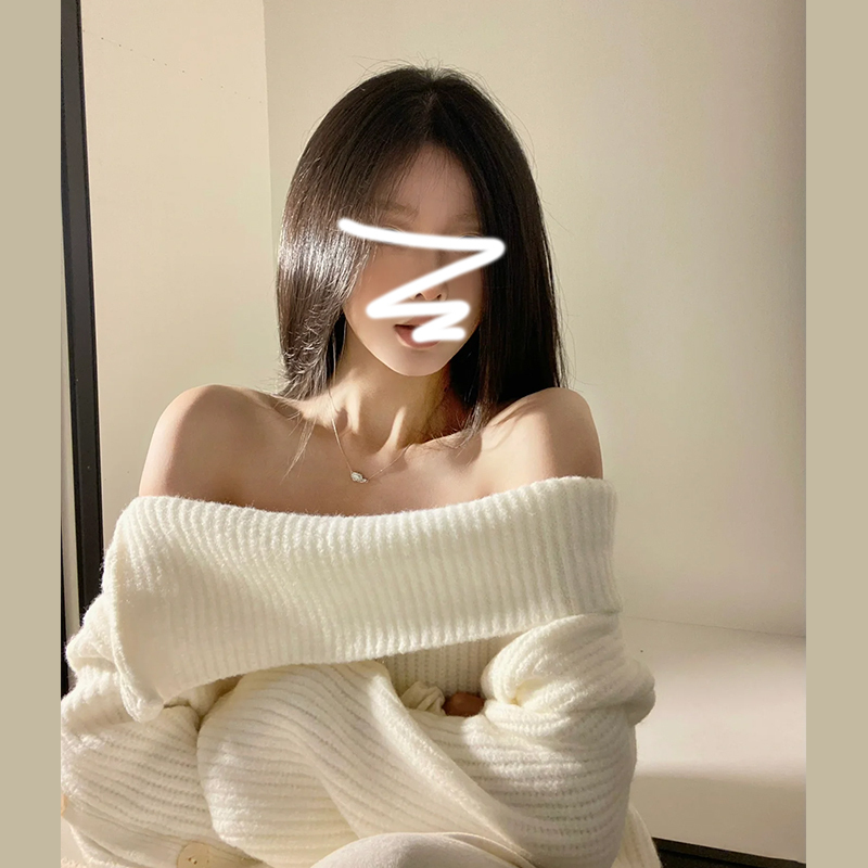 慵懶風白色一字肩毛衣女秋冬季新款高級感寬鬆外穿露肩針織衫