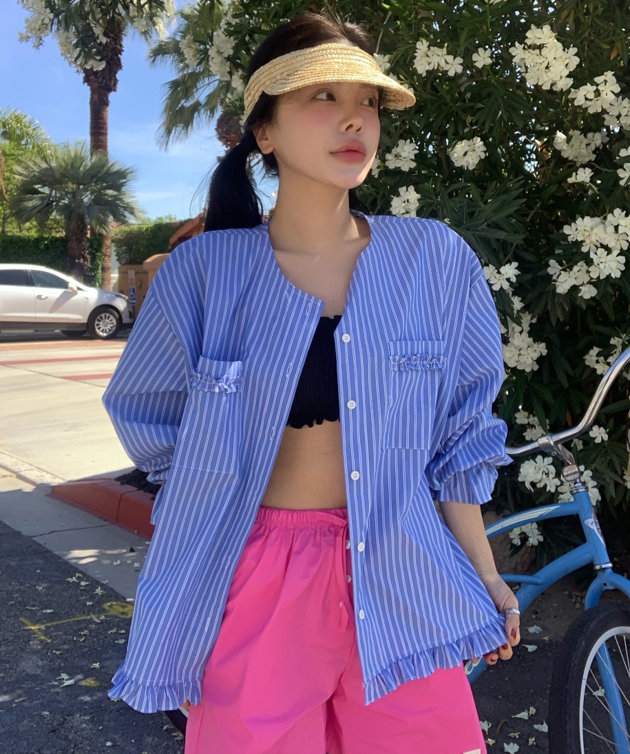 ！韓國chic設計感洋氣圓領泡泡袖木耳邊甜美條紋襯衫新款上衣