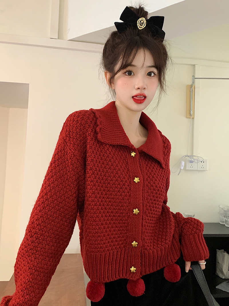 優質 秋冬新款紅色毛衣外套開衫復古慵懶新年短款娃娃領上衣