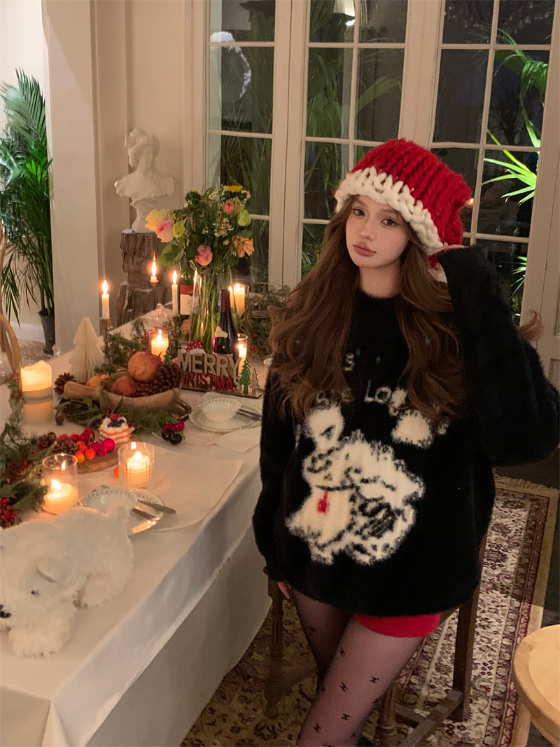 Actual shot of autumn and winter design niche cartoon pattern black mink sweater loose coat