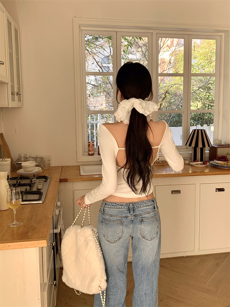 Actual shot of new style~Fashionable and slim-fitting backless bottoming top T-shirt
