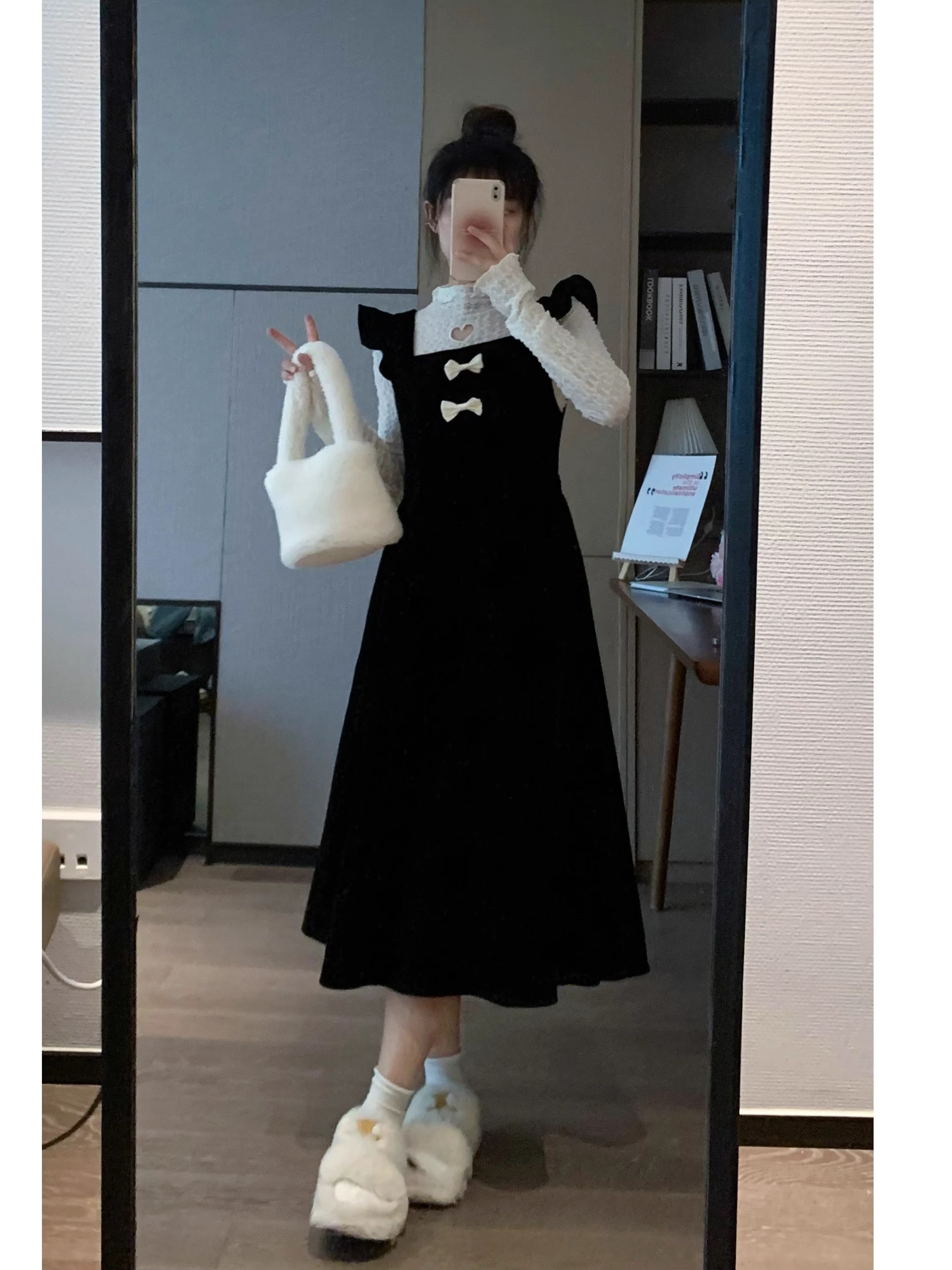 Autumn and winter women's French platycodon dress, breast-style dress, college style two-piece suit, Korean drama skirt