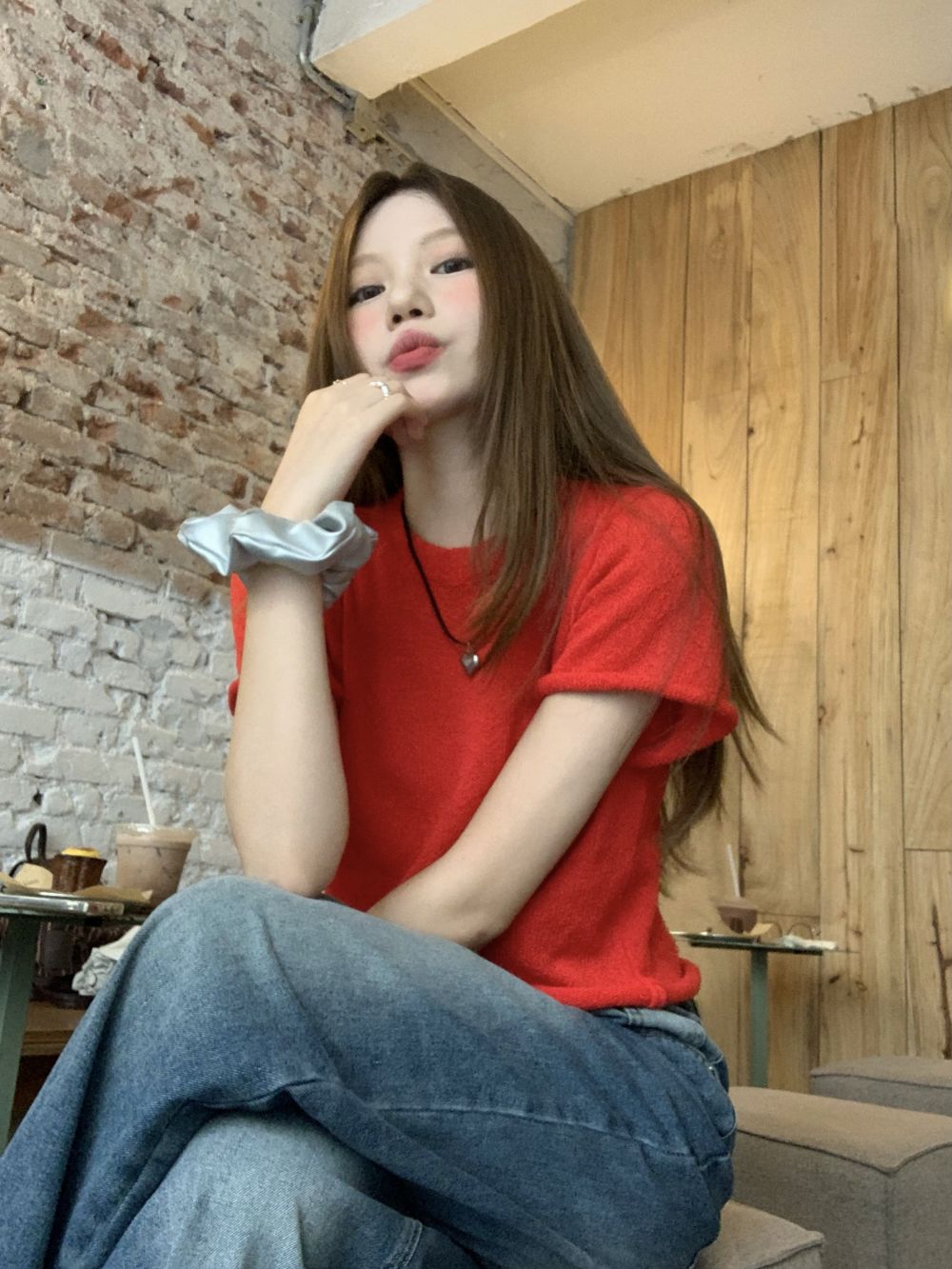 Actual shot of three standard vintage knitwear for women, short-sleeved loose short T-shirt with inner top
