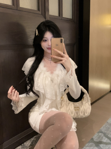 Real shot~Thoughts when tipsy~Ostrich feather long-sleeved jumpsuit, winter lace, pure desire, white butt-covering skirt