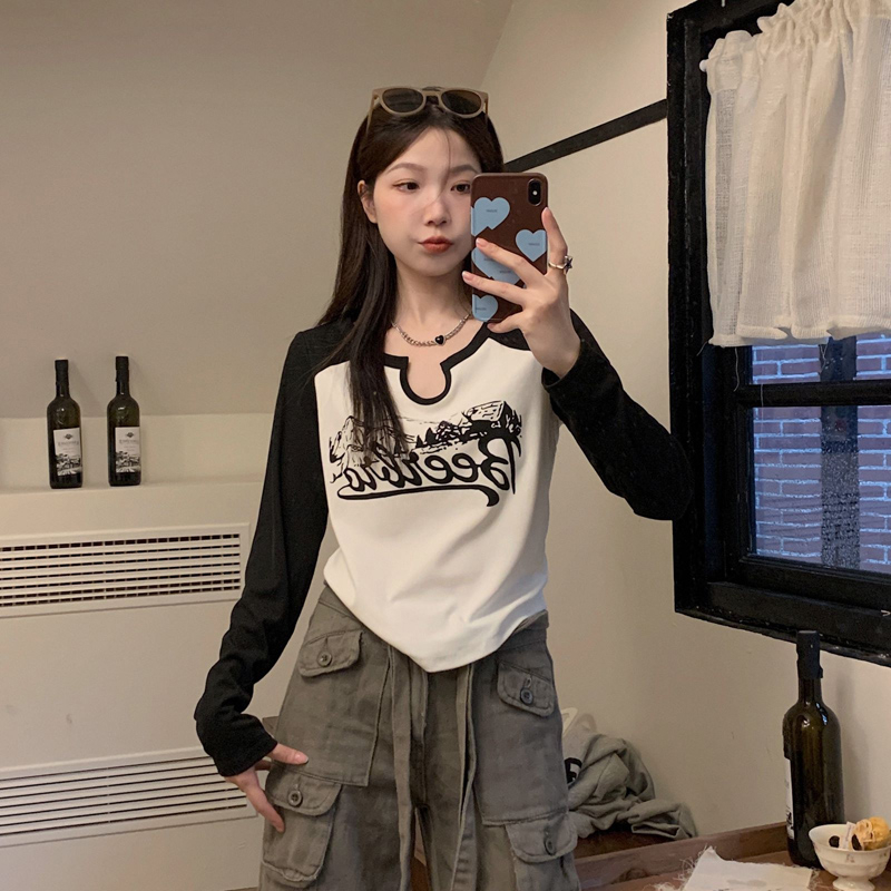 美式復古v領正肩撞色長袖t恤女秋冬季修身顯瘦不規則打底衫