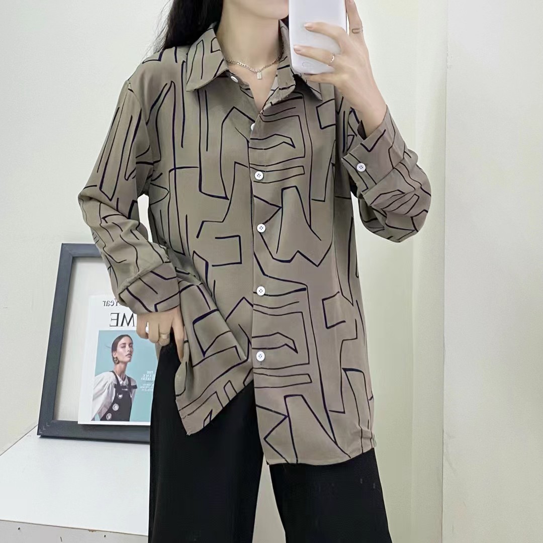 Actual shot~~Design niche new style loose printed casual versatile long-sleeved shirt for women