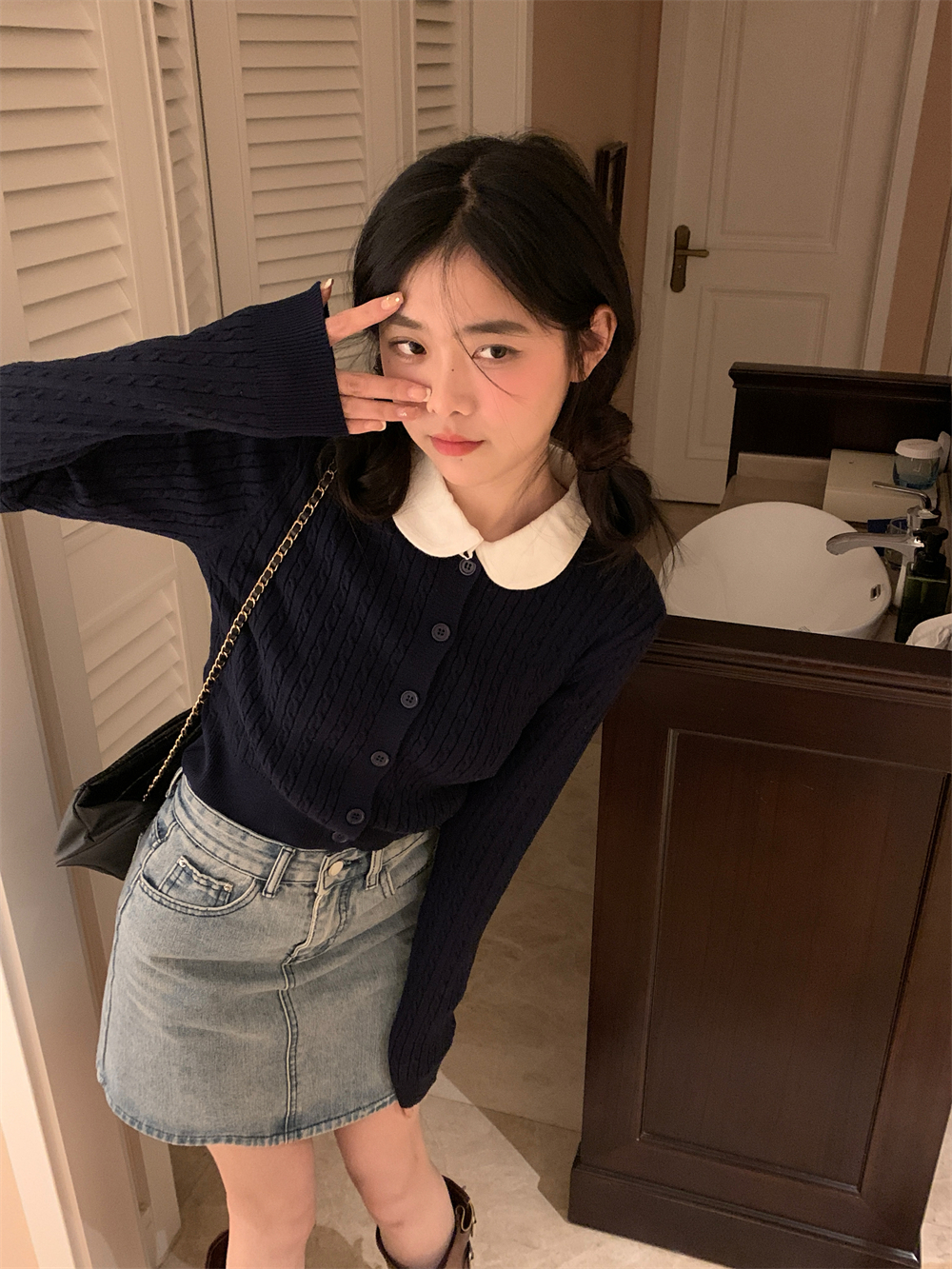 Real shot of spring sweet contrasting color doll collar pit striped sweater short slim fit knitted cardigan inner top for women