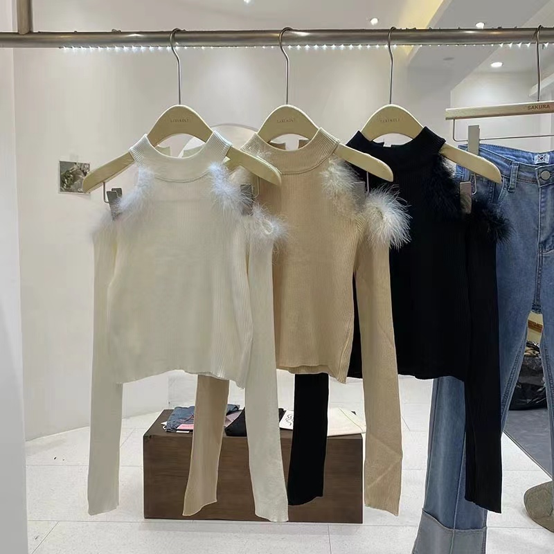 Half-high collar stitching hollow off-shoulder sweater top women's autumn high-end long-sleeved furry sexy T-shirt sweater