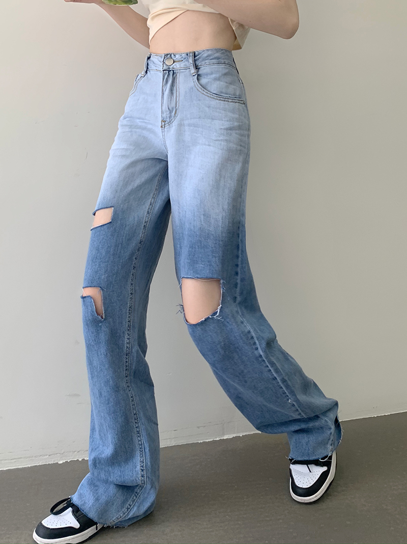 Real shot of three standard self-made ripped high-waist denim straight pants, versatile leg-showing long pants