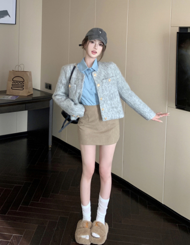 Real shot of Xiaoxiang style gray quilted woolen jacket + washed denim shirt + waist slimming trouser skirt for women