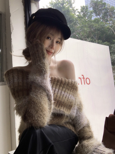 Actual shot ~ Lazy gradient off-shoulder lapel multi-wear plush furry loose sweater