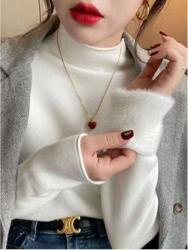 Half-height collar one-piece velvet base shirt women's innerwear winter new version padded thick hemmed knitting sweater