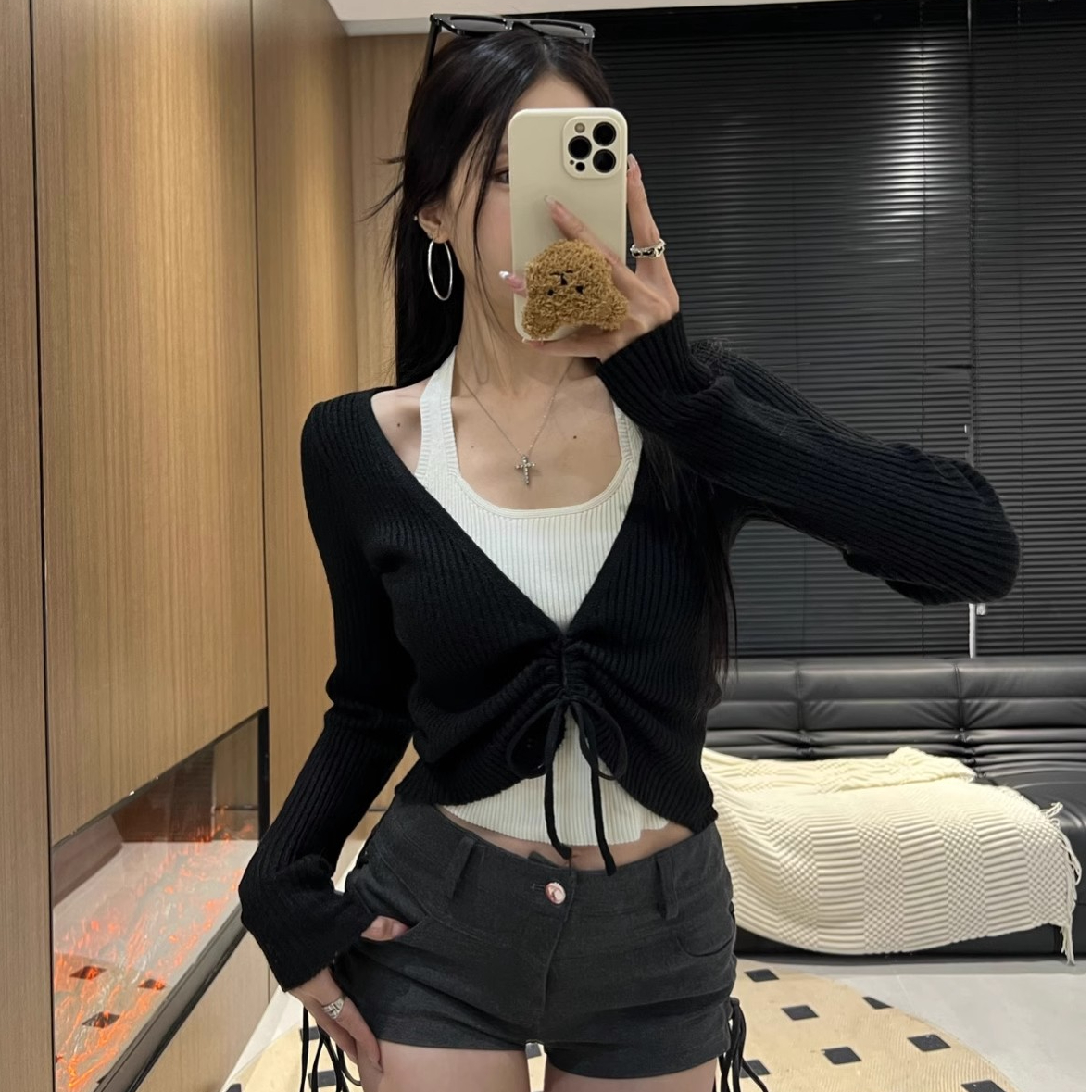 秋冬辣妹洋氣百搭小衫小個子掛脖假兩件收腰顯瘦短款針織衫女