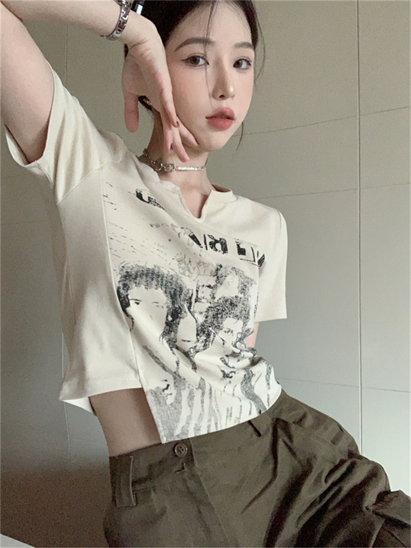Sweet hot girl irregular shoulder short-sleeved V-neck T-shirt for women summer American retro design short top