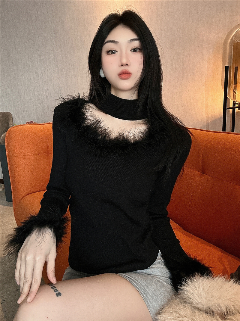 Actual shot of the new Pure Desire Plush Square Neck Exposed Collarbone Waist Sweatshirt Top for Women