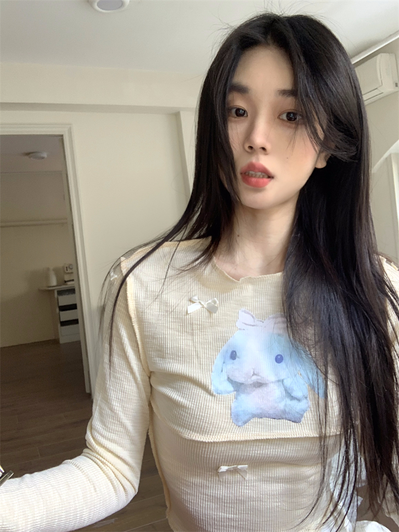 Real shot of cute bunny pit stripe bow long sleeve T