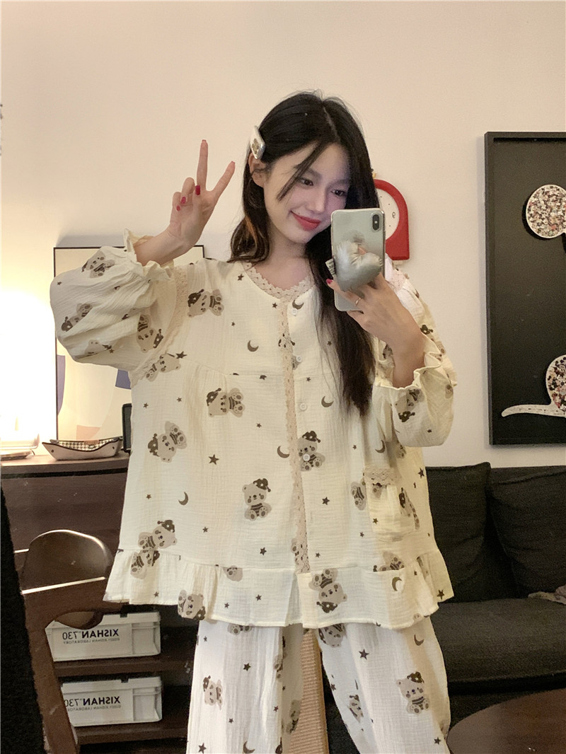 Actual Korean version of sweet, loose, comfortable, soft cotton, skin-friendly kawaii flower-faced bear baby autumn and winter home wear set