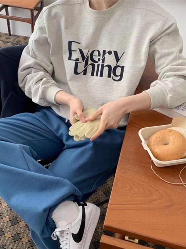 新款加絨加厚印花衛衣女圓領簡約高級感上衣