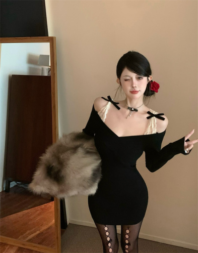 Real shot of designer bow strap knitted dress with tight inner and hip-hugging skirt for women to wear short skirt outside