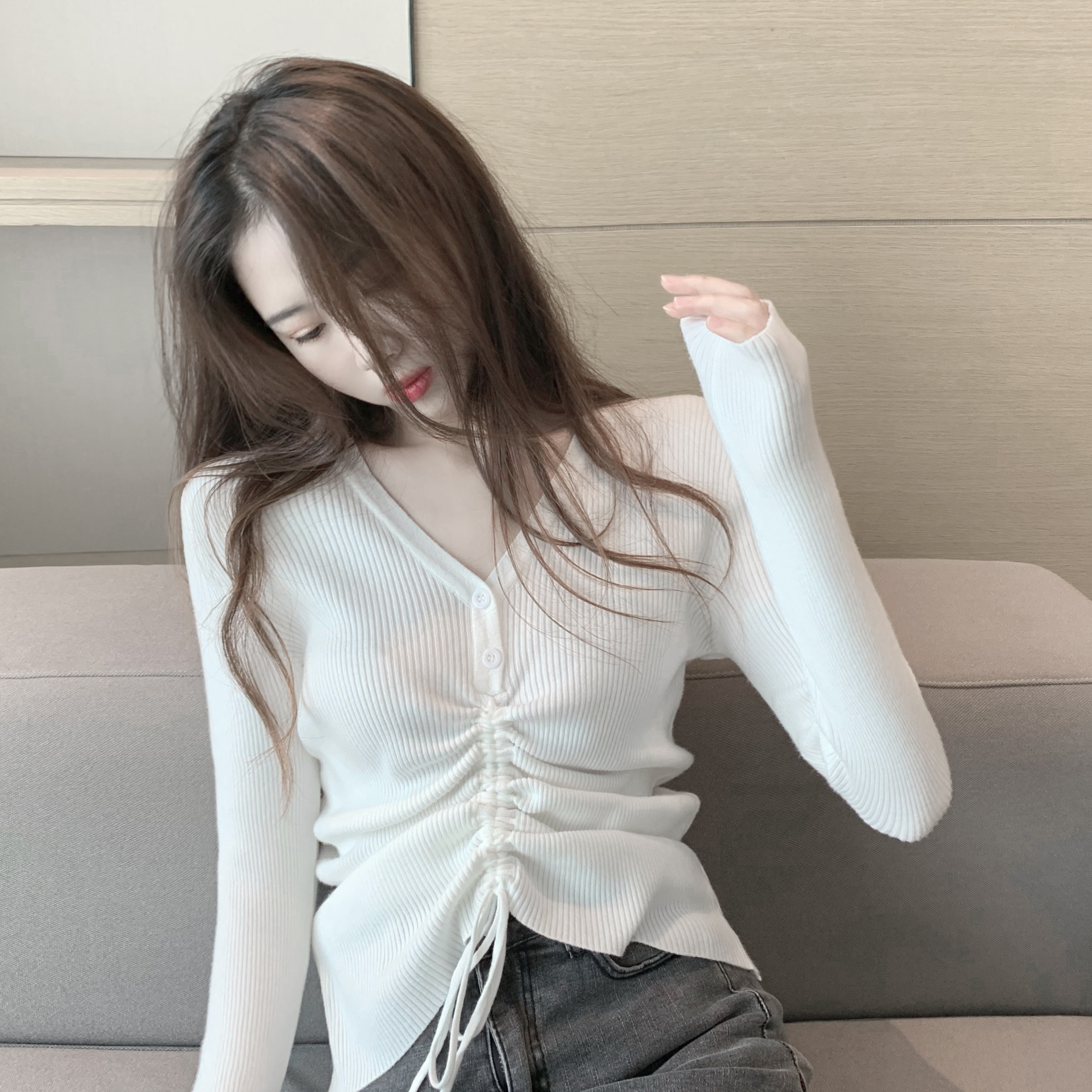 秋冬洋氣修身抽繩V領針織打底衫女高級感毛衣內搭外穿長袖t恤上衣