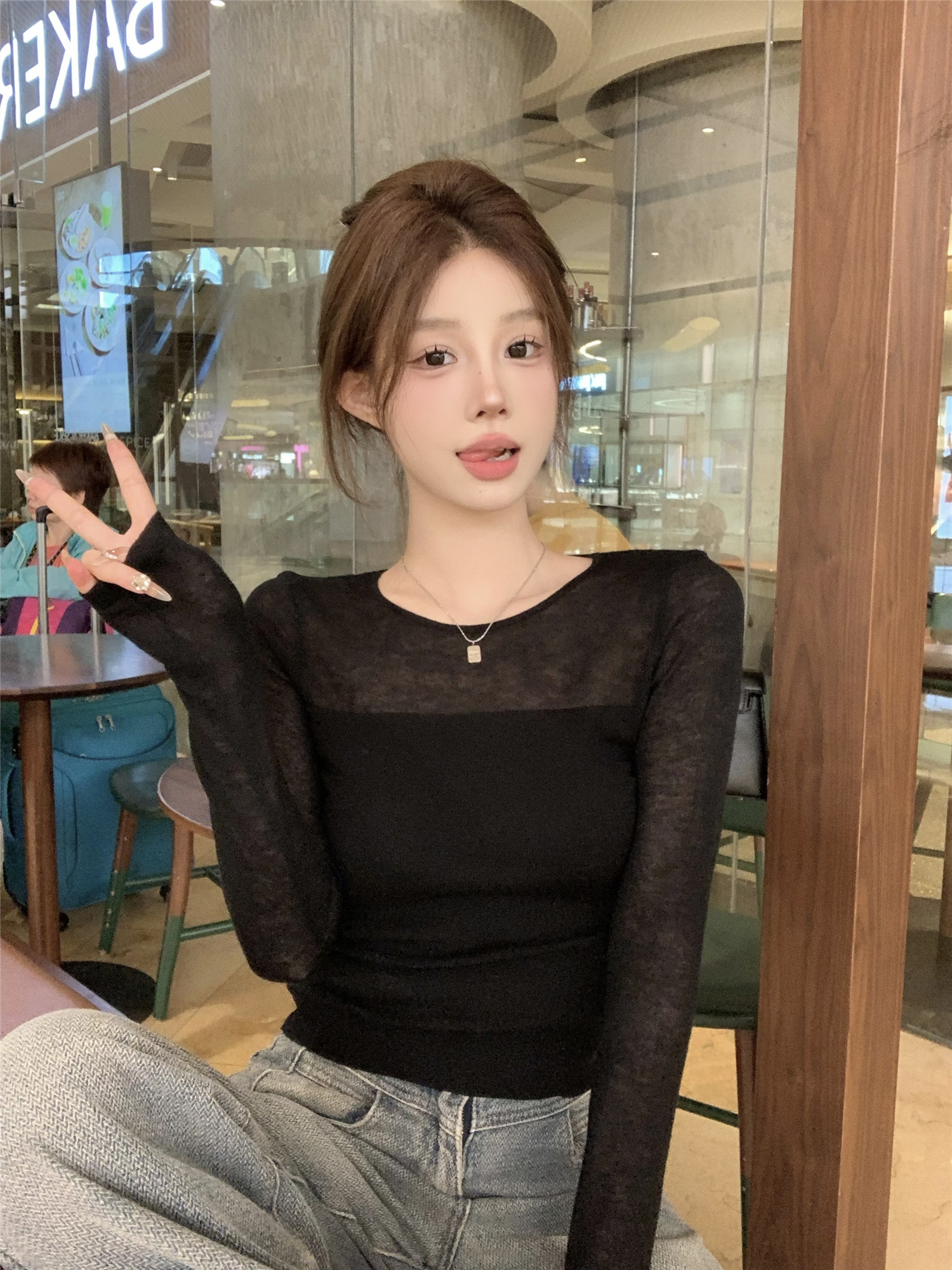 Actual shot ~ Round neck spliced ​​long-sleeved knitted bottoming shirt, Korean style slimming and slimming inner top